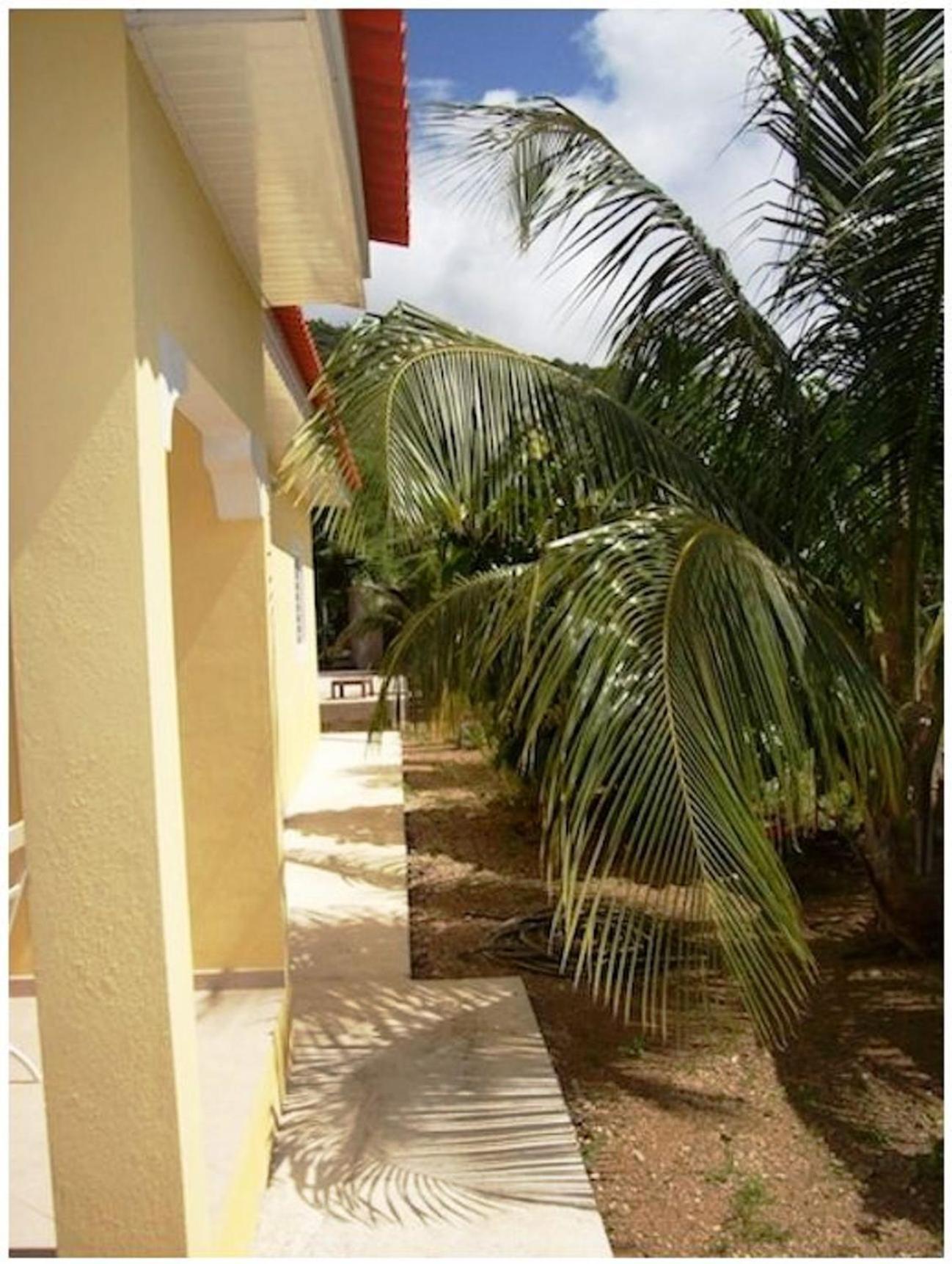 Dolphin Hearthouse Villa Lagun ภายนอก รูปภาพ